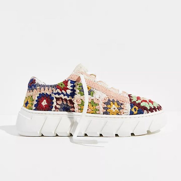 🎉LAST CHANCE🎉 FREE PEOPLE Catch Me If You Can Crochet Sneakers / Multi - Picture 6 of 16